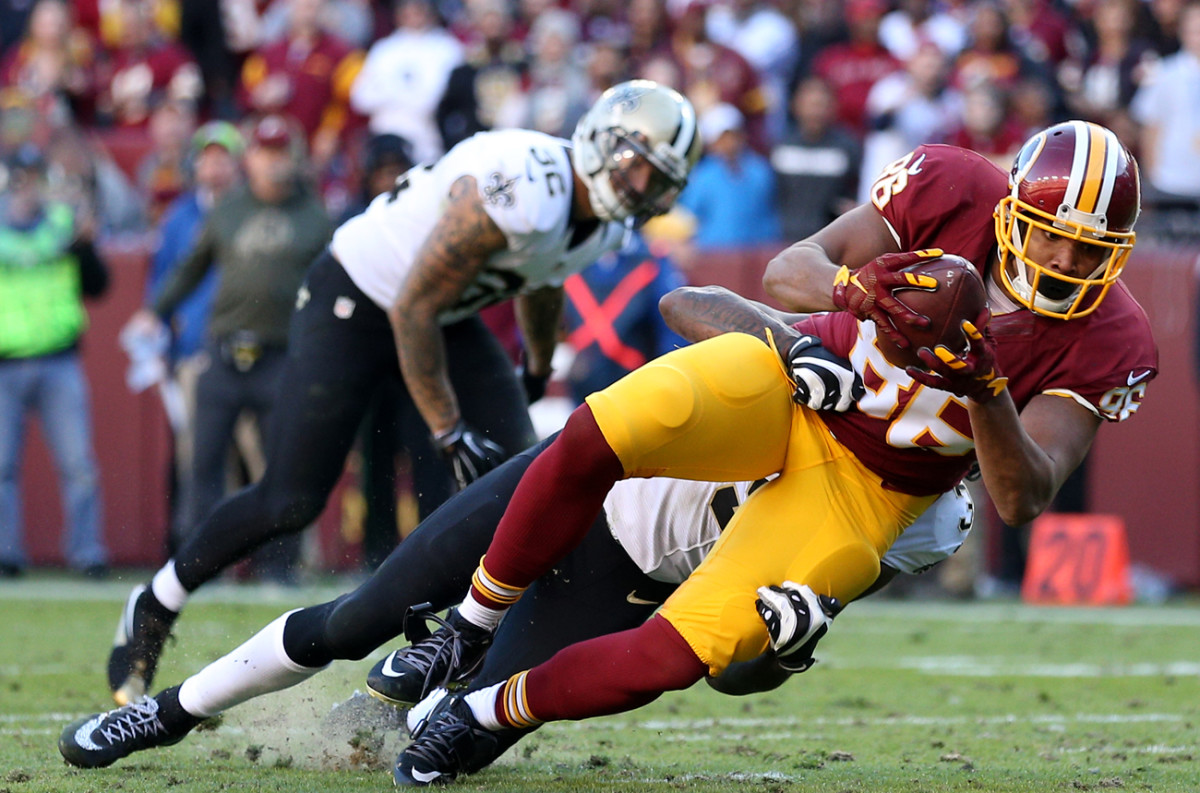 Jay Gruden says his offense “runs through Jordan Reed.” The tight end averages 5.4 receptions per game.